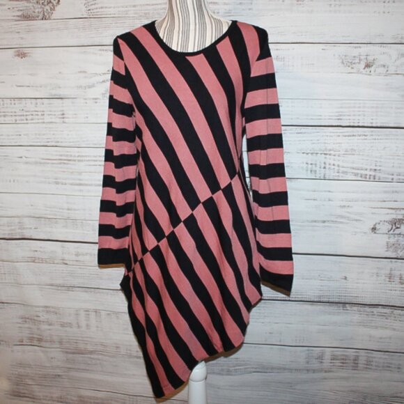 Alfani Womens Stripe Asymmetrical-Hem Tunic Sweater Black and Pink Size Medium - Picture 2 of 6
